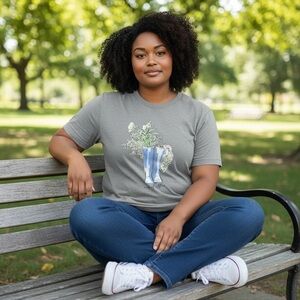 Gray Graphic Boxy Tee with 3/4 Sleeves